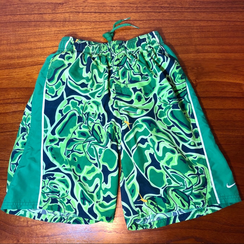 Nike Snake Swim Trunks Boys Large
